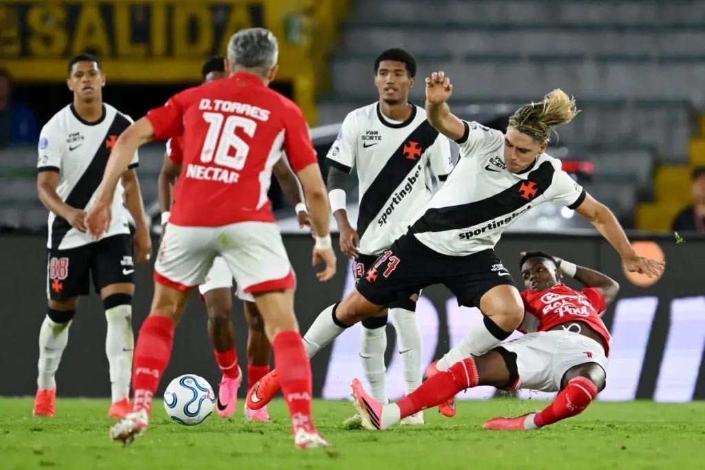 Vasco empata com o Santa Fe-COL na ida das quartas da Sul-Americana