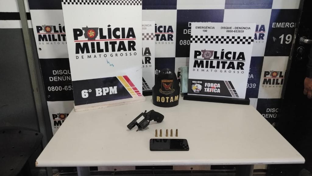 Polícia Militar intercepta tentativa de homicídio e apreende dois adolescentes e arma de fogo