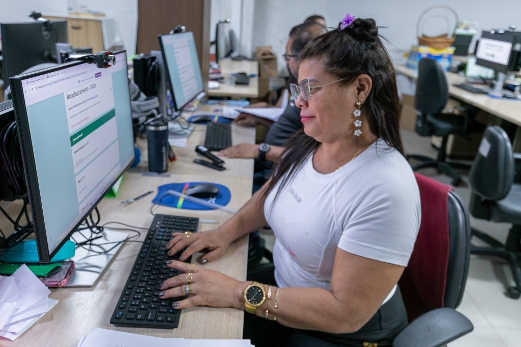 Secretaria de Educação mantém força-tarefa para recadastramento de CADs em Cuiabá