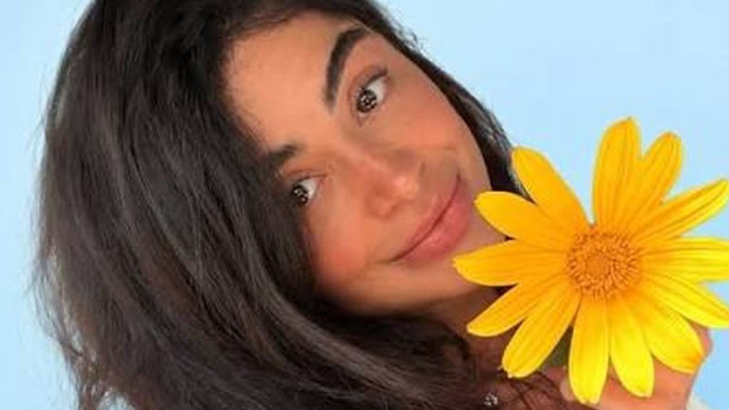 Aline Campos revela talento e declara paixão pela arte: ‘Forte e divertido’