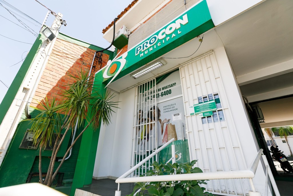 Procon orienta consumidores para evitar golpes e prejuízos nas compras e reservas