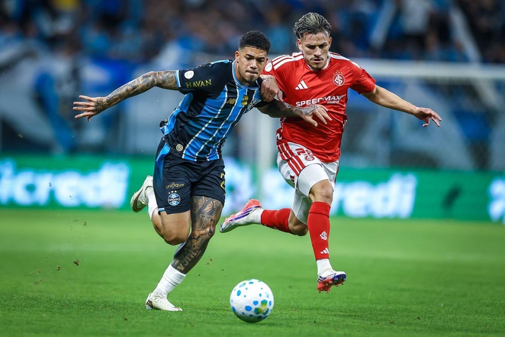 Grêmio vence o Internacional por 3 a 1 e avança às semifinais da Copa do Brasil