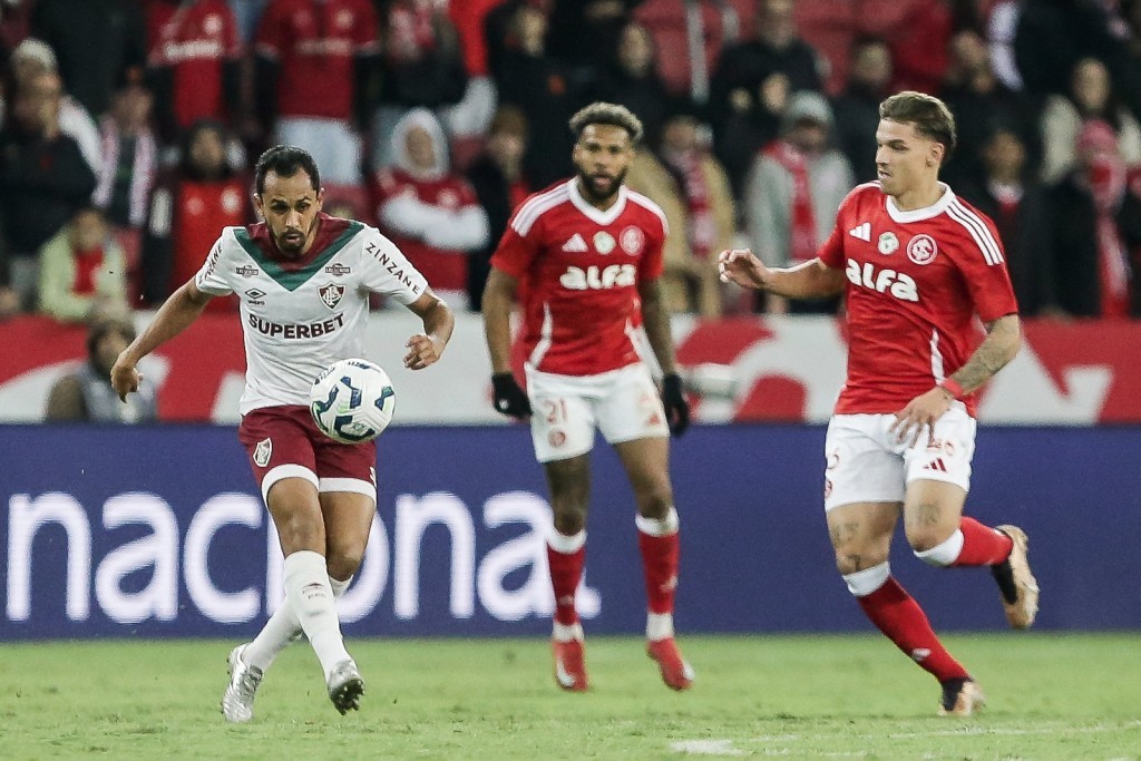 Fluminense vence Internacional e segue em ascensão no Brasileirão