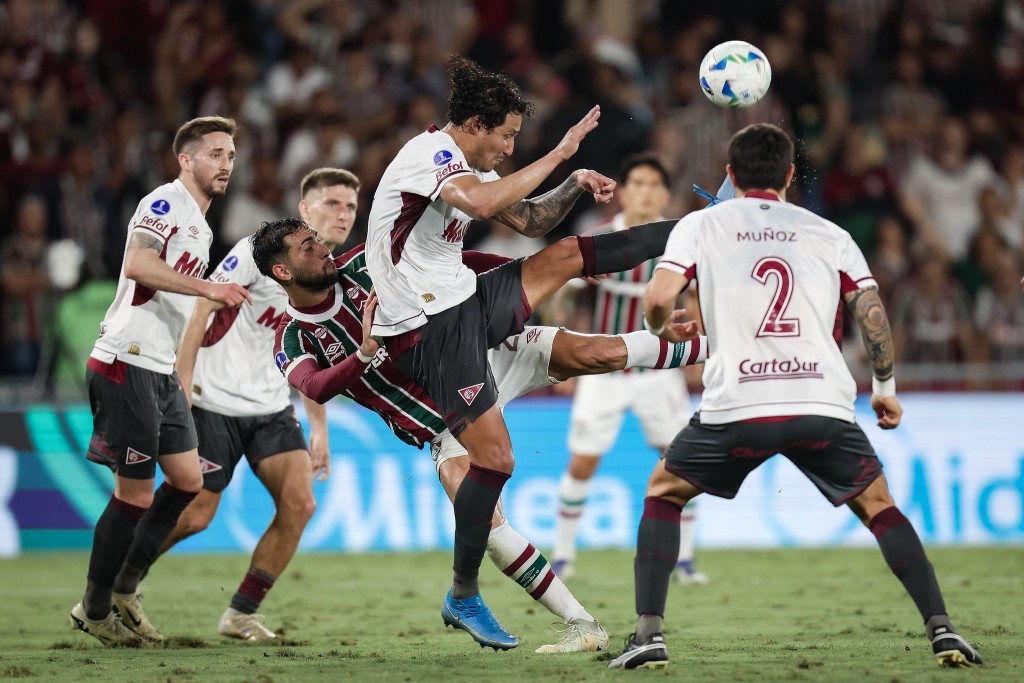 Fluminense dá adeus à Sul-Americana com empate amargo e saída de Renato Gaúcho