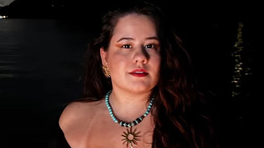 Karol Lannes relembra críticas ao corpo e celebra superação: ‘Pressão por corpos’