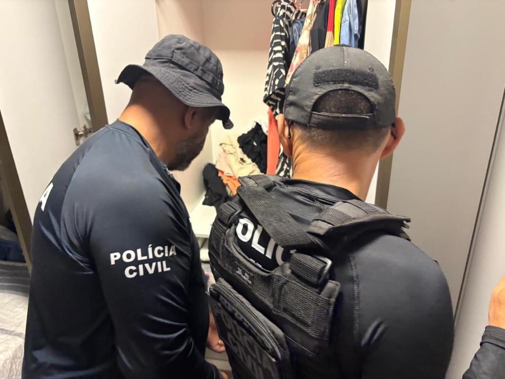 Polícia Civil cumpre mandados e desarticula esquema que desviou mais de R$ 1,1 milhão de empresa de segurança