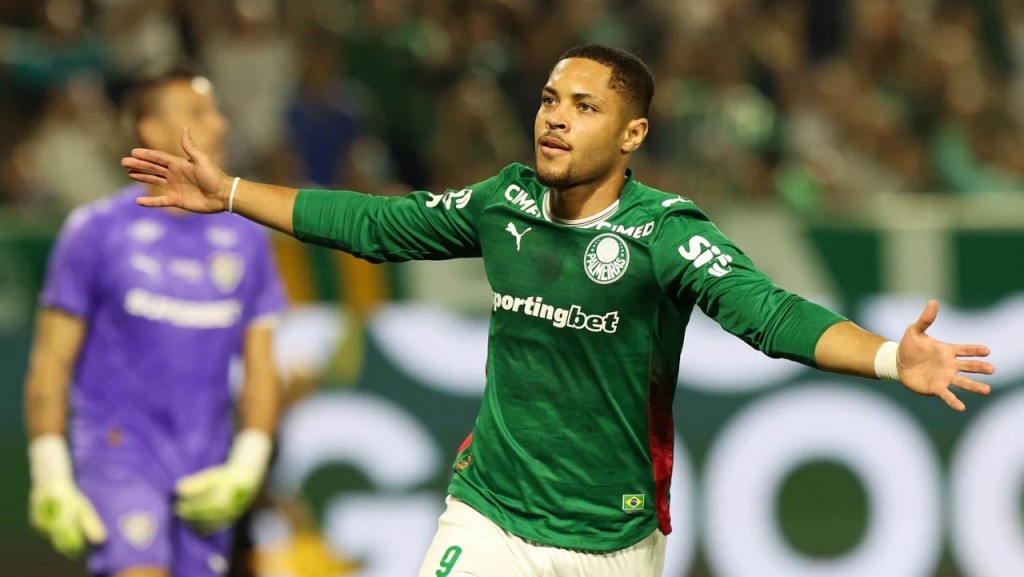 Palmeiras vence o Fluminense e mantém liderança no Brasileirão