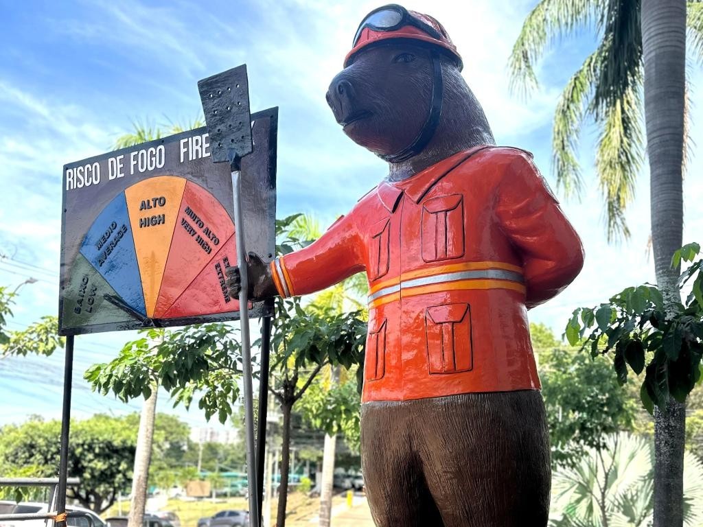 Corpo de Bombeiros incorpora monumento como alerta para risco de incêndios em áreas rurais