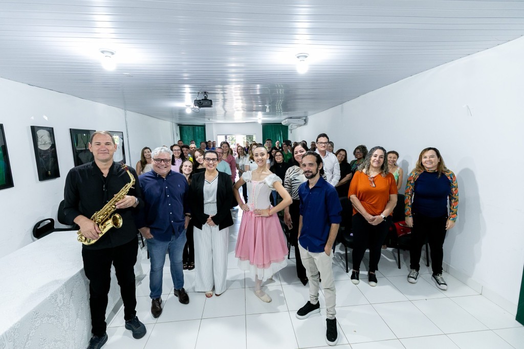 Servidores da Sorp são homenageados com música, palestra e práticas terapêuticas