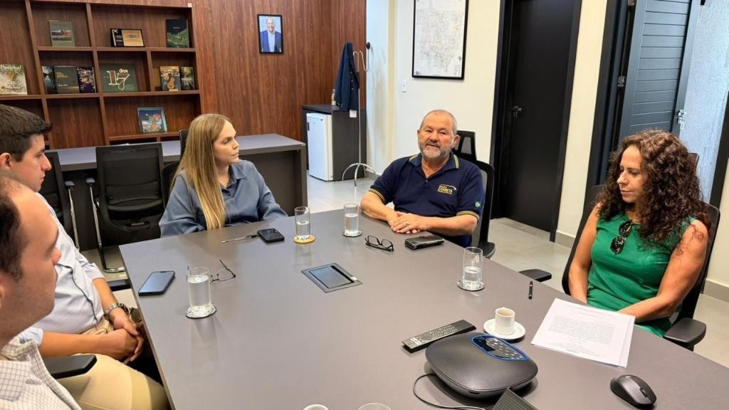 Ex-prefeito de Cáceres assume presidência da ZPE com foco em energia e atração de indústrias