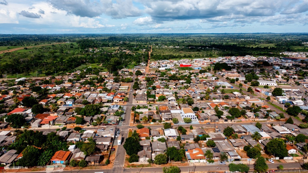 investimentos de R$ 582 milhões do Governo de MT melhoram a infraestrutura e educação em Juara
