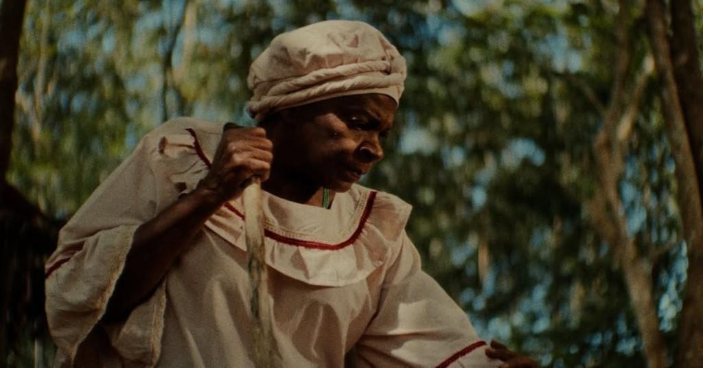 Público surpreende e lota Cine Teatro na estreia de "Mãe Bonifácia"; próxima exibição será nesta quinta