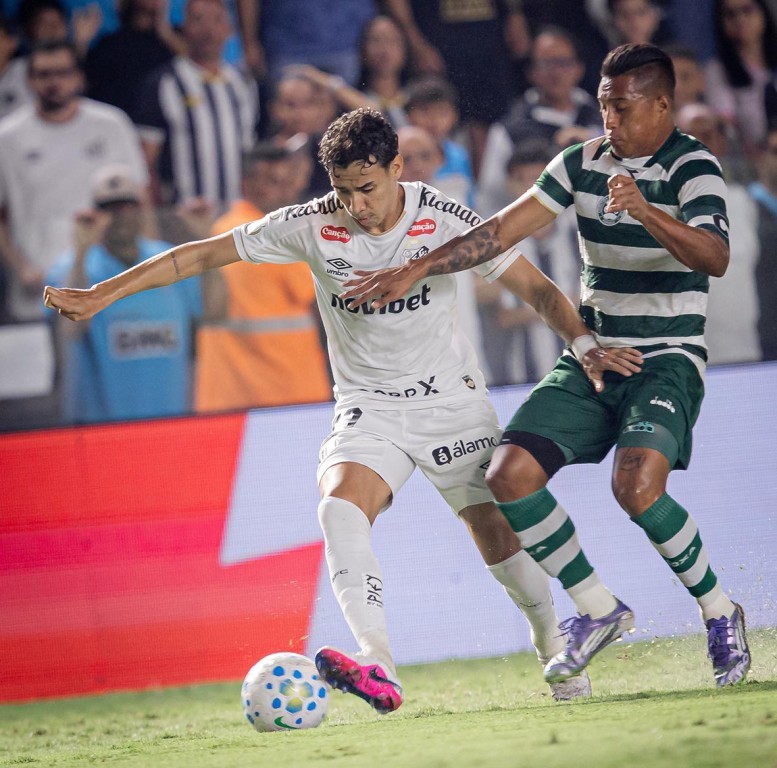 Santos empata com o Coritiba na Vila Belmiro e chega ao terceiro jogo seguido sem vitória