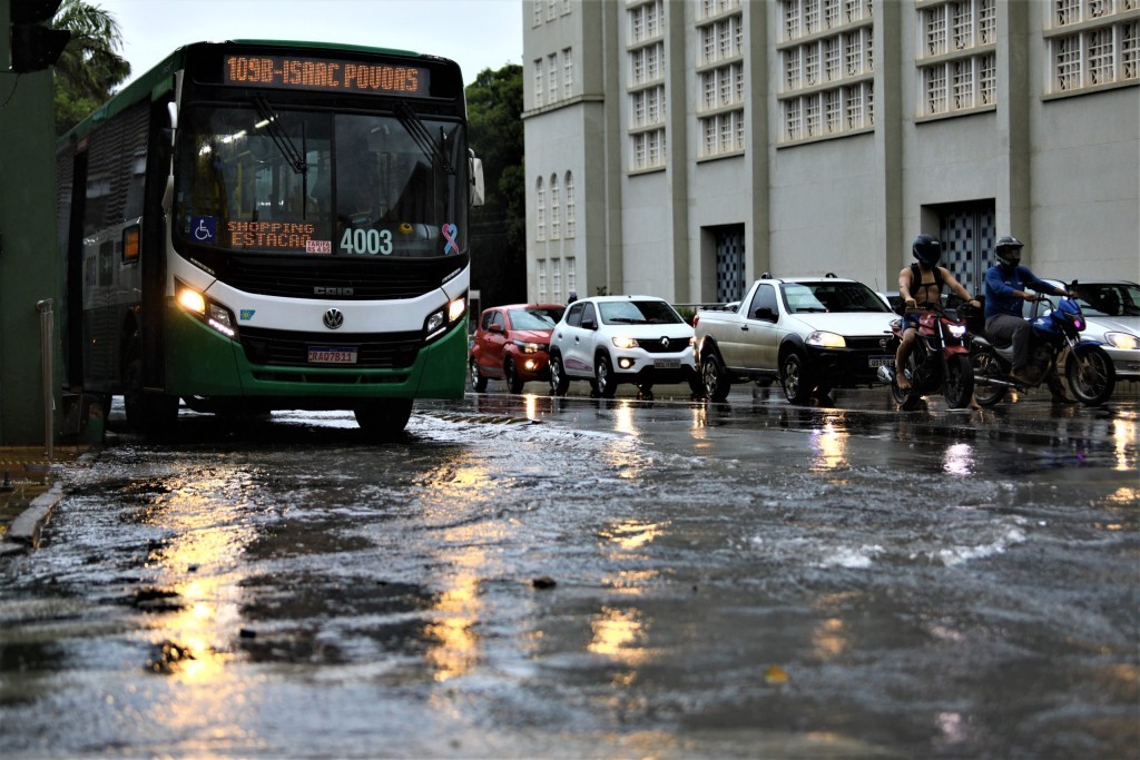 Defesa Civil de Cuiabá alerta sobre previsão de novas chuvas e ventos fortes