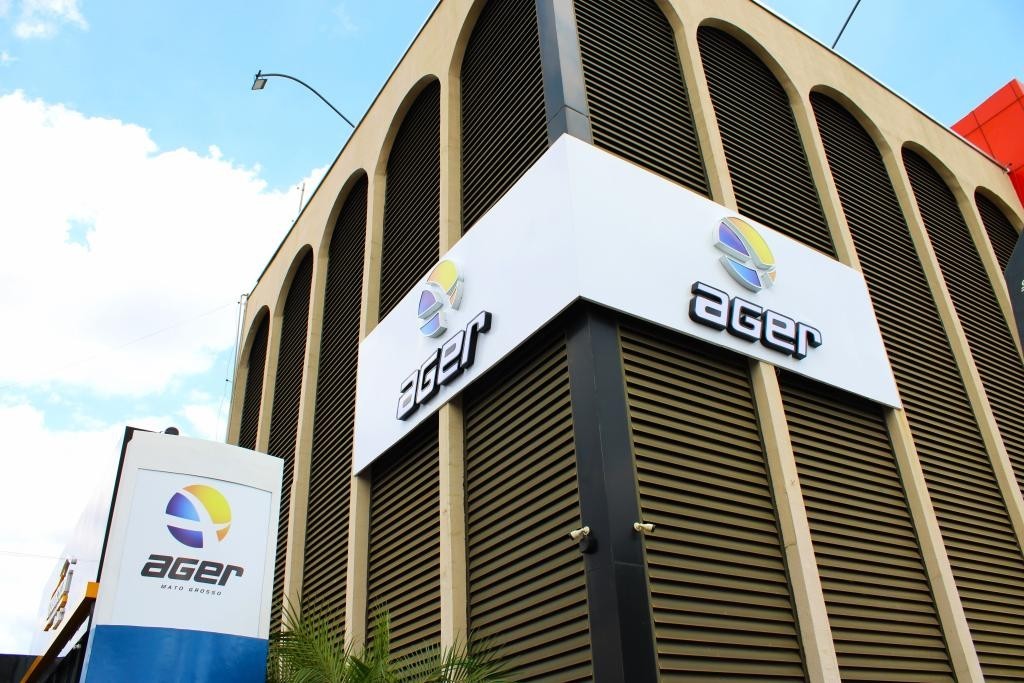 Governo de MT nomeia 19 aprovados no concurso da Ager