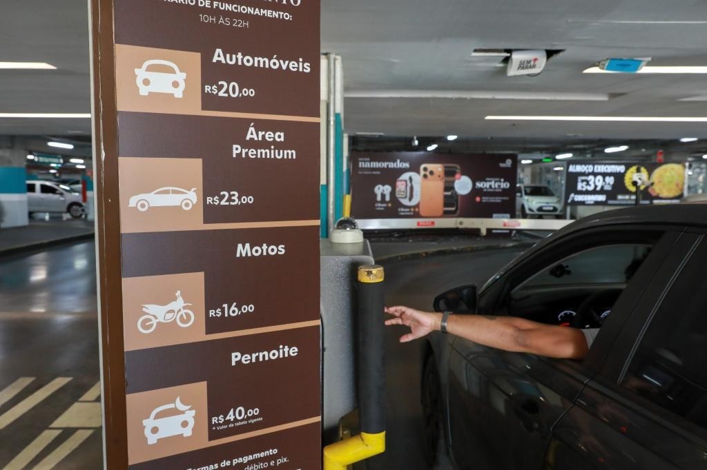 Procon-MT fiscaliza preços de estacionamentos de shoppings de Cuiabá e Várzea Grande