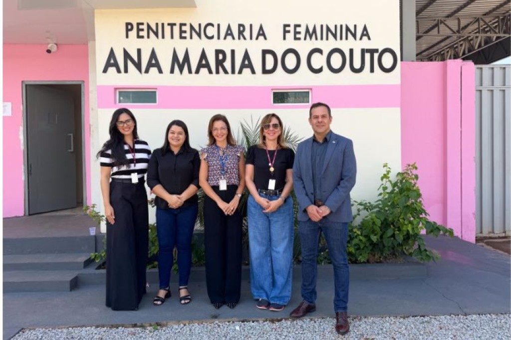 MP participa da inauguração de oficina de costura em penitenciária