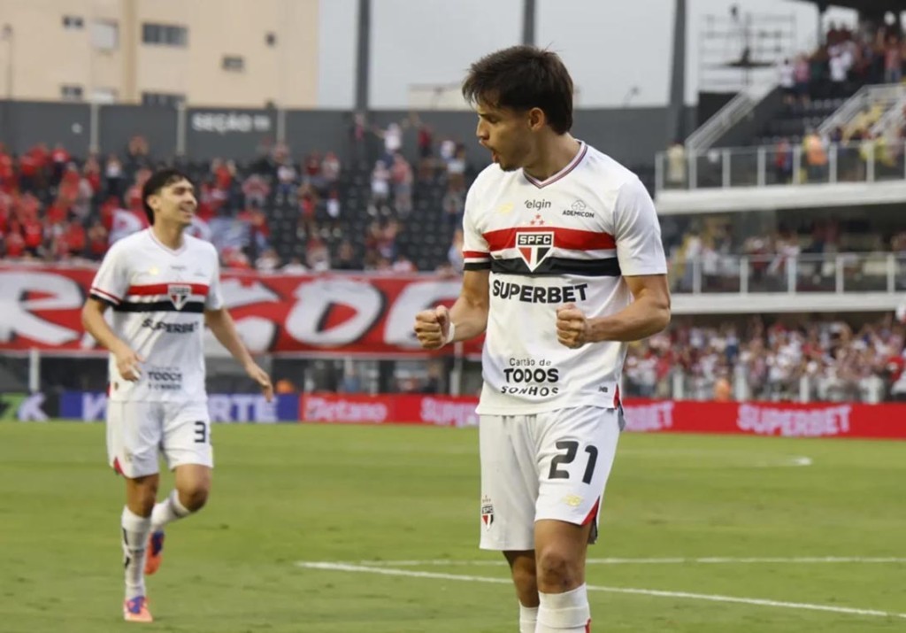 São Paulo vence Juventude e sonha com vaga na pré-Libertadores