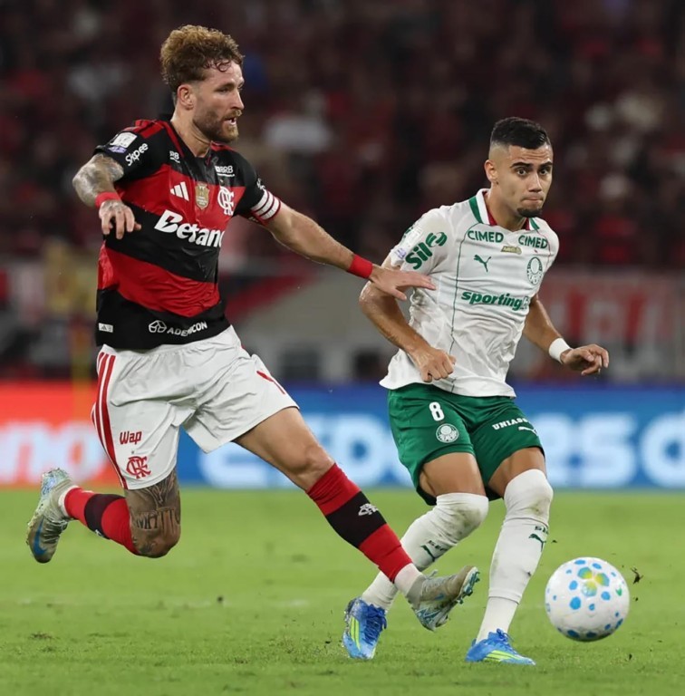 Flamengo é goleado pelo Palmeiras no Maracanã