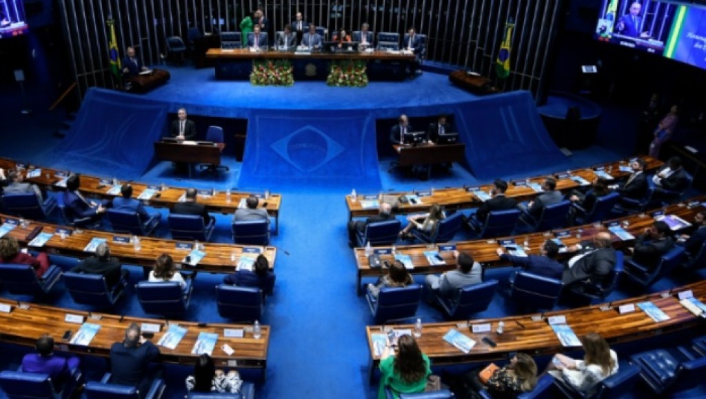 Setor produtivo e bancos vão travar batalha de R$ 130 bilhões semana que vem no Senado