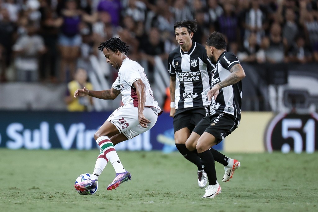 Fluminense perde para Ceará e desperdiça chance de entrar no G6 do Brasileirão