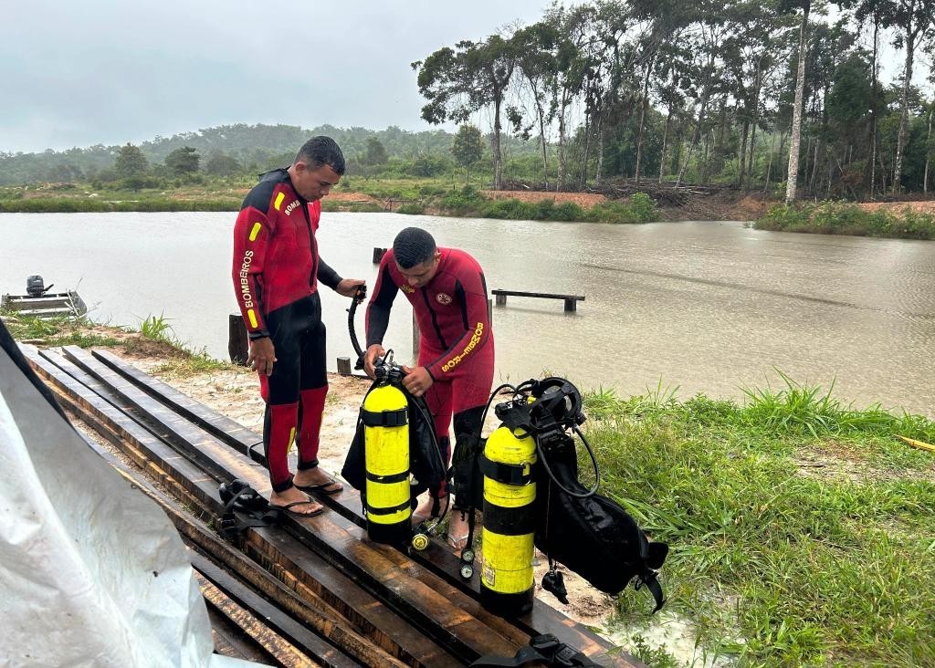 Bombeiros Militares localizam corpo de jovem que se afogou em represa