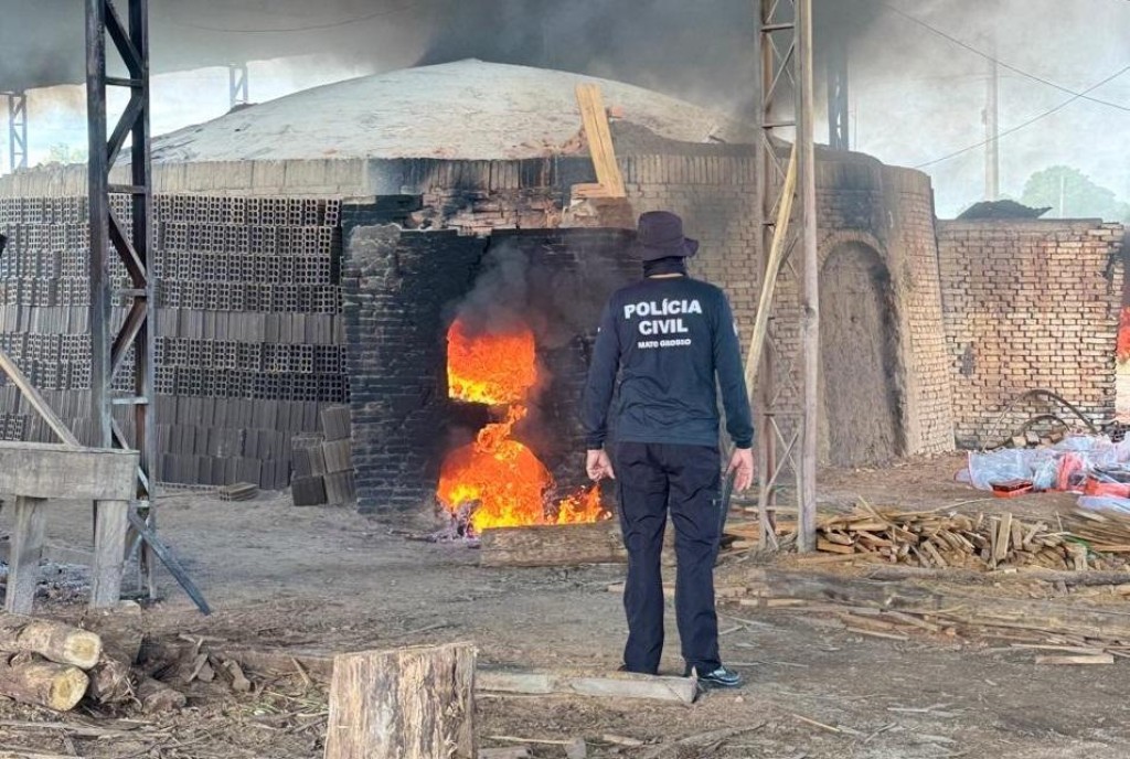 Polícia Civil incinera em Cáceres 800 quilos de entorpecentes apreendidos na região de fronteira