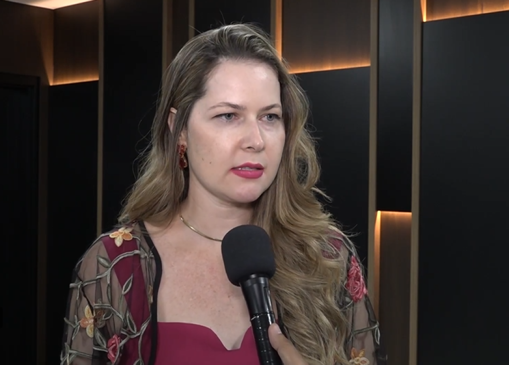 "A família é a primeira ponta de apoio para mulheres que sofrem violência doméstica", afirma delegada