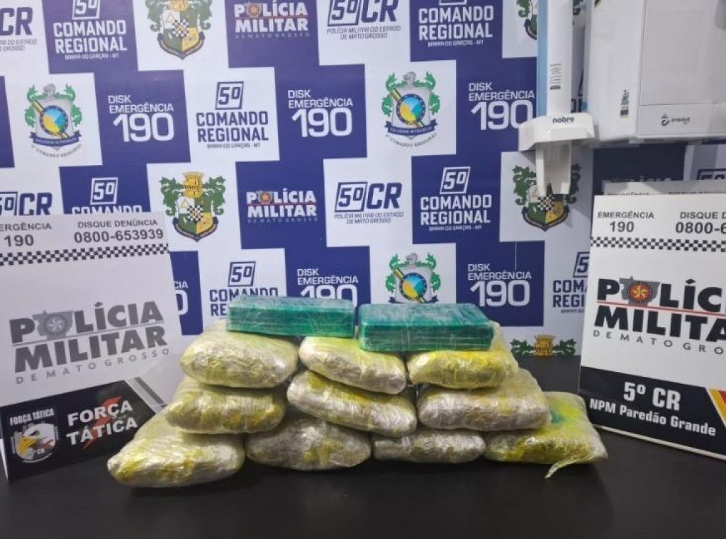 Força Tática prende homem que transportava 7,5 quilos de drogas dentro de ônibus