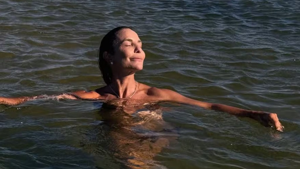 Ivete Sangalo curte férias no campo e encanta ao fãs ao se despedir de junho