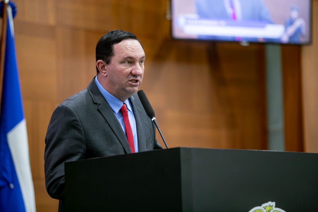 Projeto de lei quer combater violência digital contra mulheres em Mato Grosso