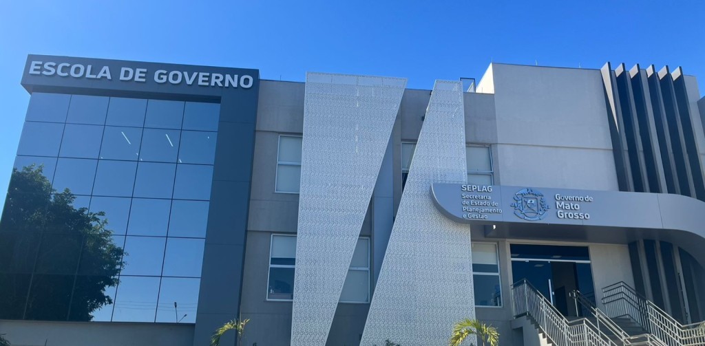 Escola de Governo oferta dois cursos sobre IA e pesquisa acadêmica