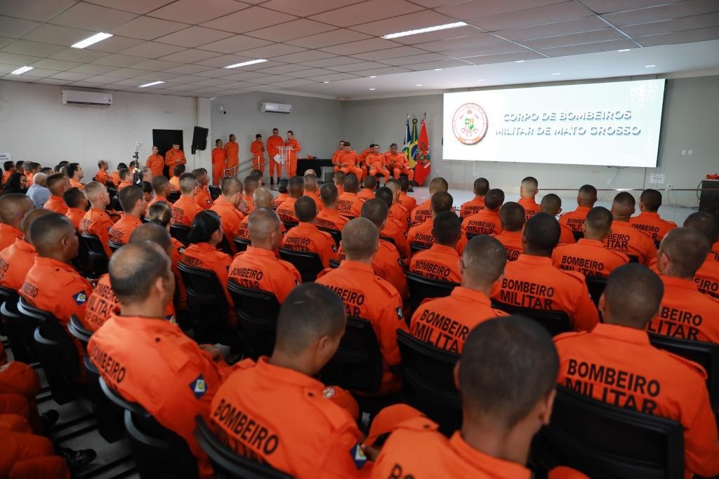 Corpo de Bombeiros forma novos bombeiros temporários e reforça efetivo em todo o Estado