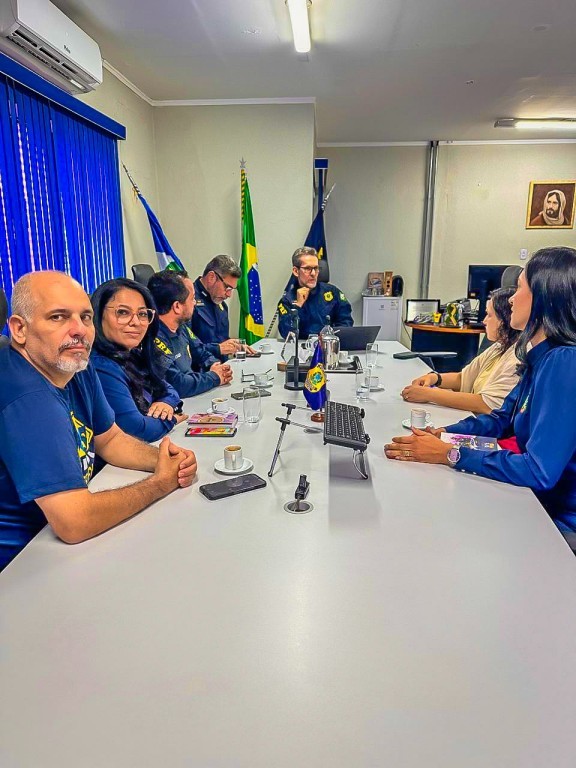 Reunião entre PRF e MEC marca primeiro passo para fortalecimento da Educação para o Trânsito nas escolas