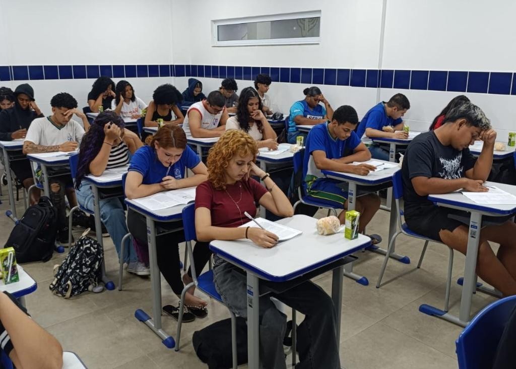 Seduc promove Dia D para realização de inscrição de estudantes da Rede Estadual no Enem 2026