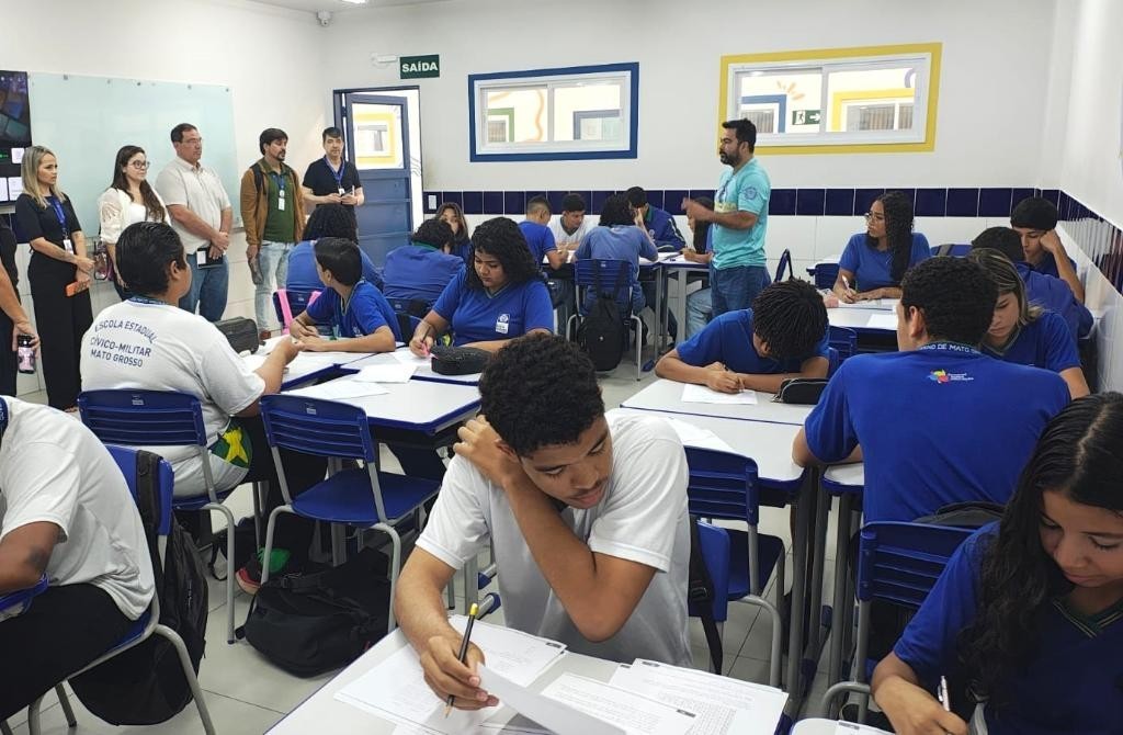 Técnicos acompanham recomposição das aprendizagens com apoio do Banco Mundial