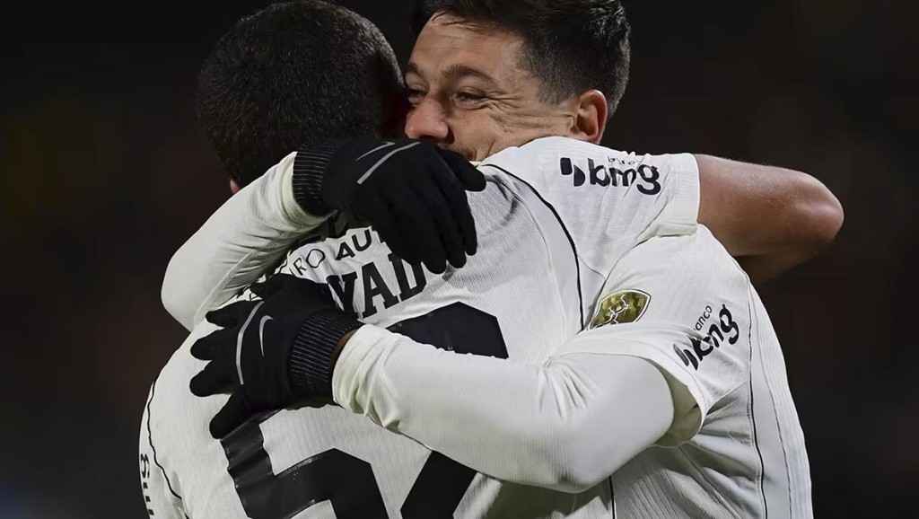 Corinthians busca empate no Uruguai, garante liderança do Grupo E e segue invicto na Libertadores