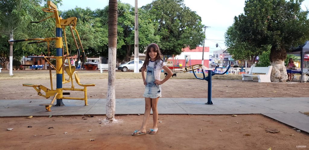 Fim de tarde em Nova Xavantina, na Praça Central