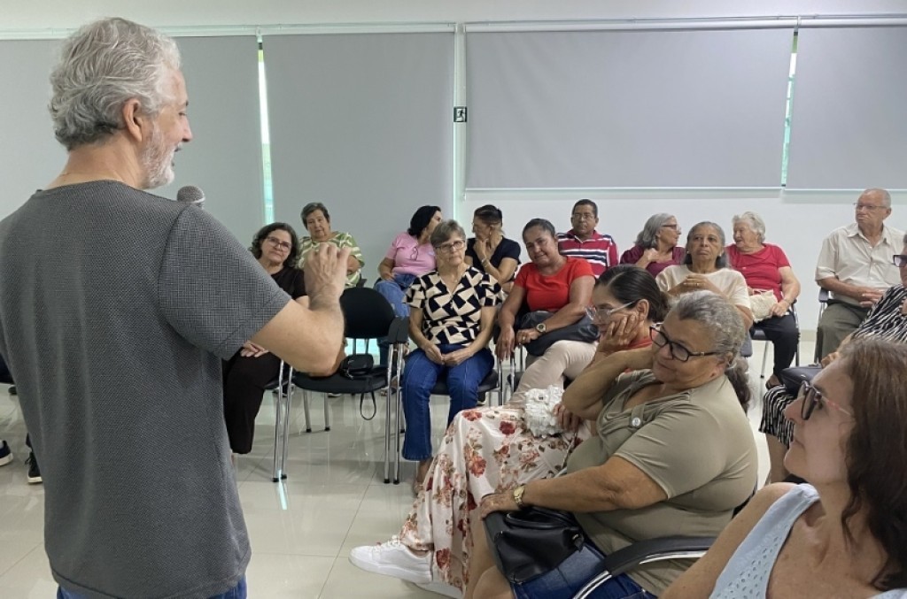 Previ Sinop realiza palestra sobre hanseníase e tuberculose à servidores aposentados