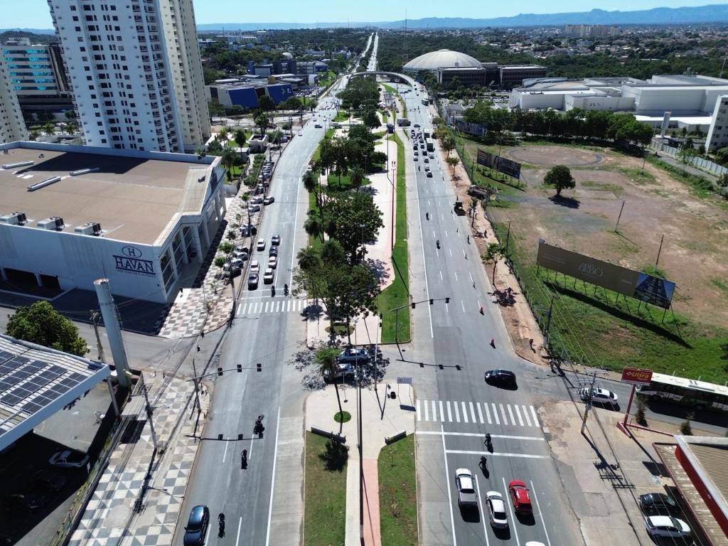Recuperação do asfalto foi concluída e pequenas intervenções são realizadas em pontos do corredor do BRT