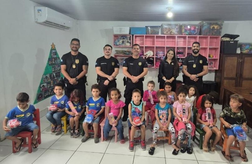 Polícia Civil doa brinquedos apreendidos de facção a entidades assistenciais de Colniza