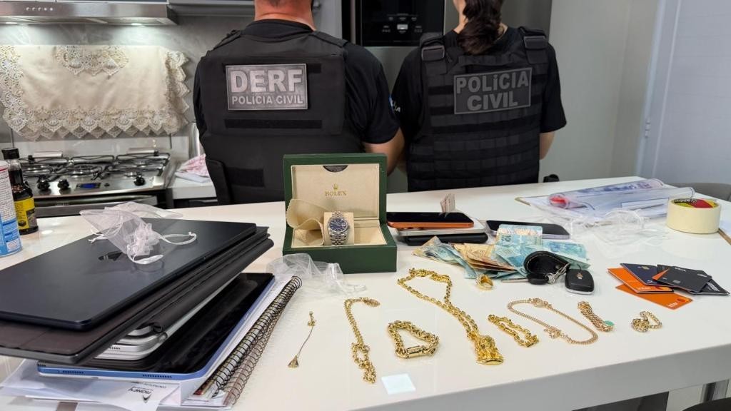 Polícia Civil cumpre mandado em Rondonópolis em operação para desarticular esquema de fraudes financeiras