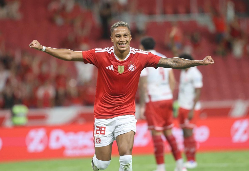Internacional vence São Luiz e avança às semifinais do Campeonato Gaúcho