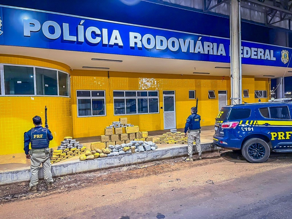 PRF apreende 230 kg de Skunk escondidos em carga de inhame durante fiscalização em Primavera do Leste (MT)