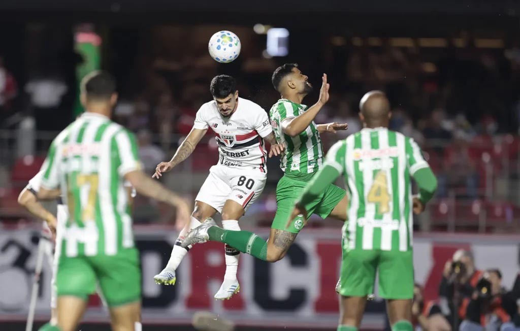 São Paulo vence o Juventude no Morumbis, mas sai sob vaias e clima de pressão