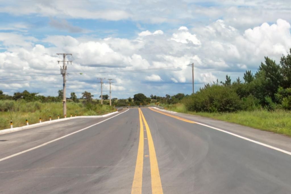 Governo de MT entrega 19km de asfalto novo na MT-400 e encerra espera da população