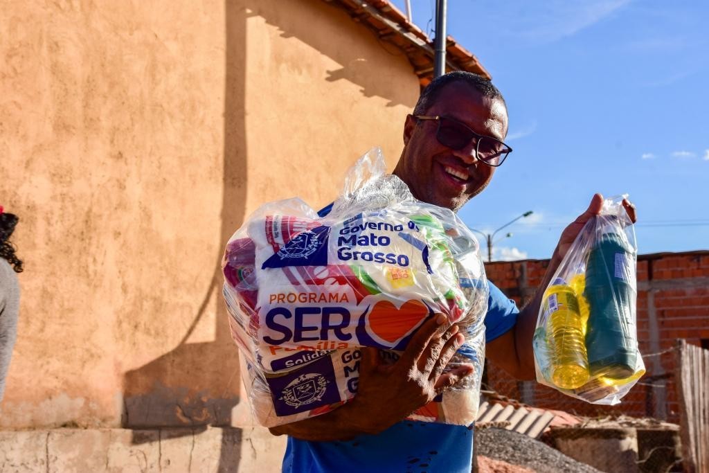 Governo fortalece atendimento a famílias vulneráveis em MT: "SER Família auxilia e alivia vida de quem precisa", afirma beneficiária