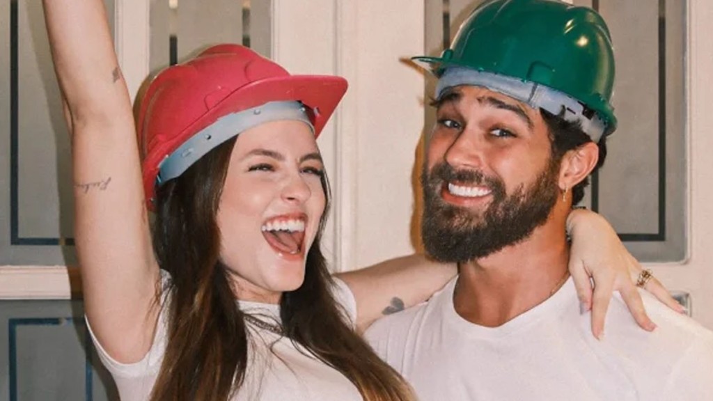 Larissa Manoela e André Luiz iniciam reforma da nova mansão: ‘Quebrando tudo!’