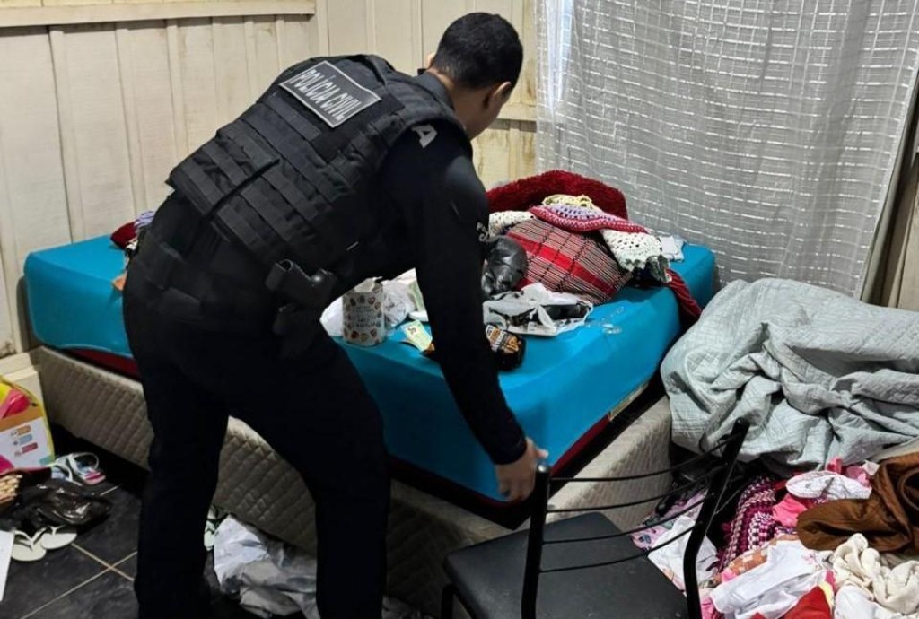 Polícia Civil cumpre mandados contra faccionados envolvidos em homicídio em Comodoro