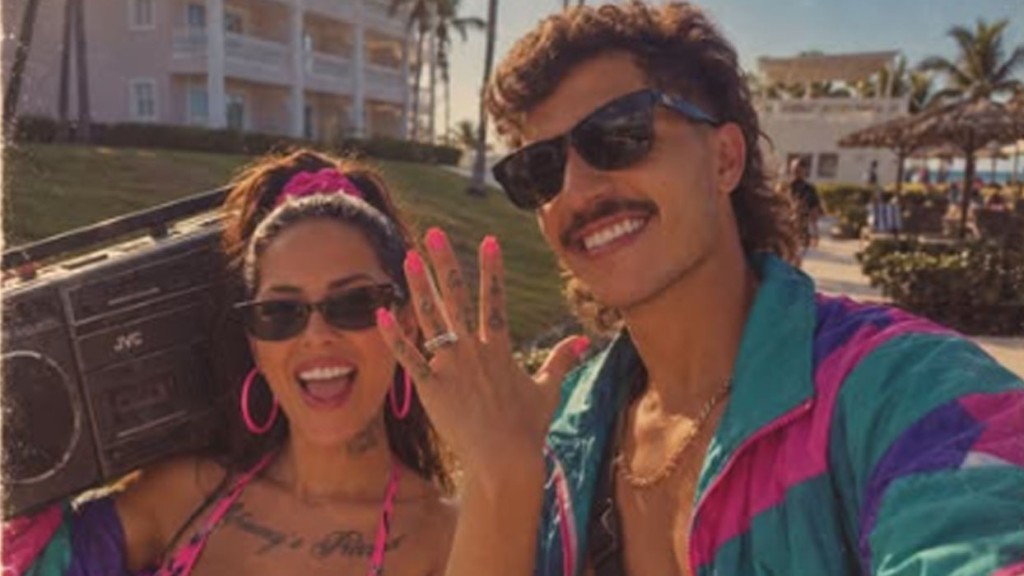 Tati Zaqui exibe anel de noivado após pedido de casamento e celebra relação